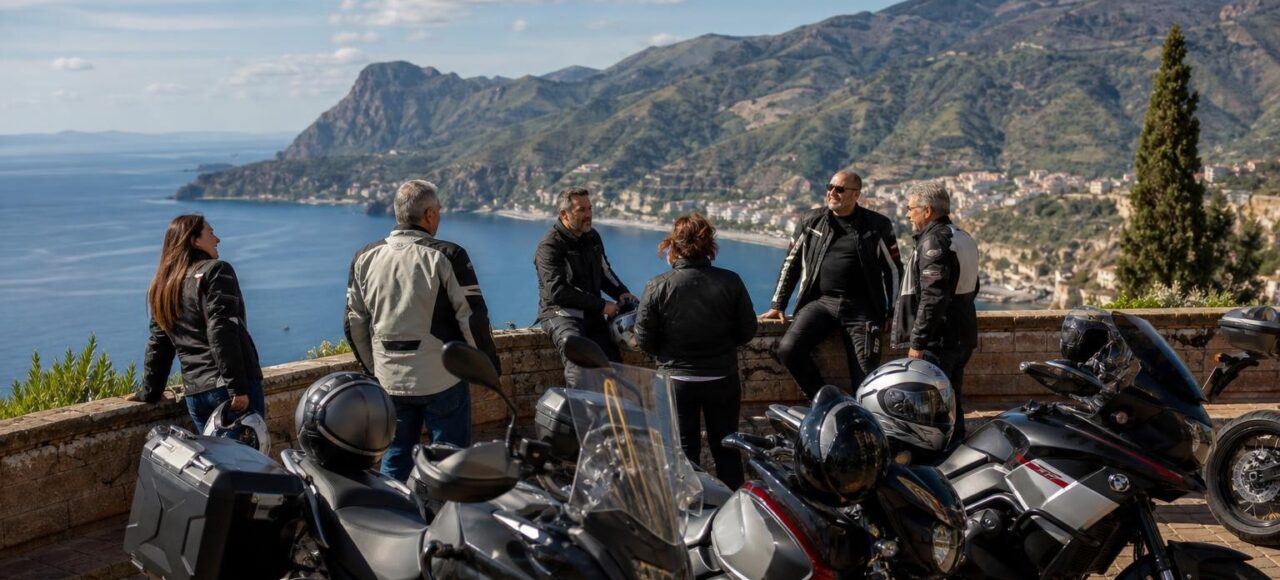 Viaggi in moto di gruppo in Sicilia: il piacere di condividere la strada